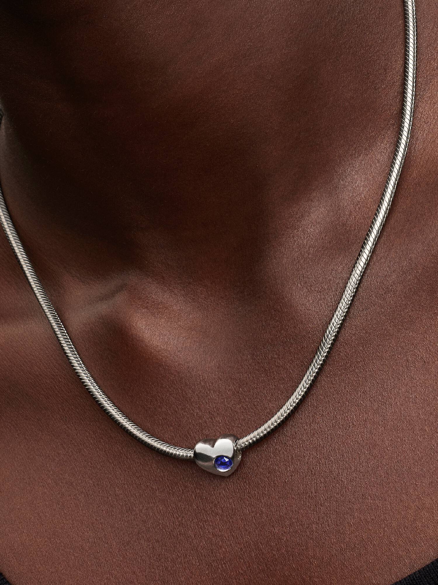 Hjertecharm med Blå Sten