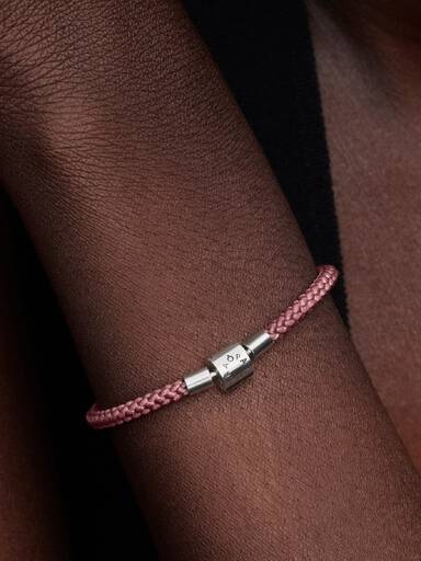 Skinnende Pink Armbånd med snor