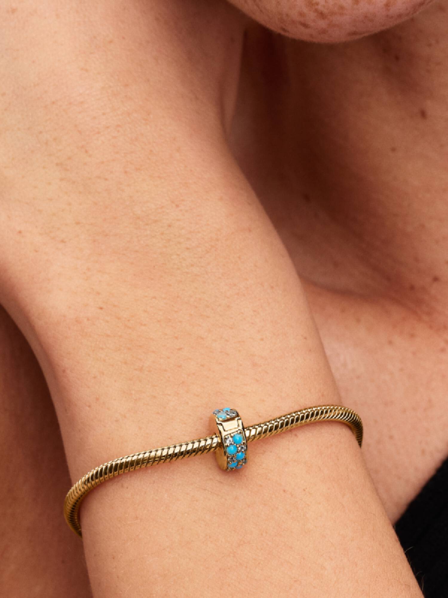 Akvamarinblåt Klemmeledcharm