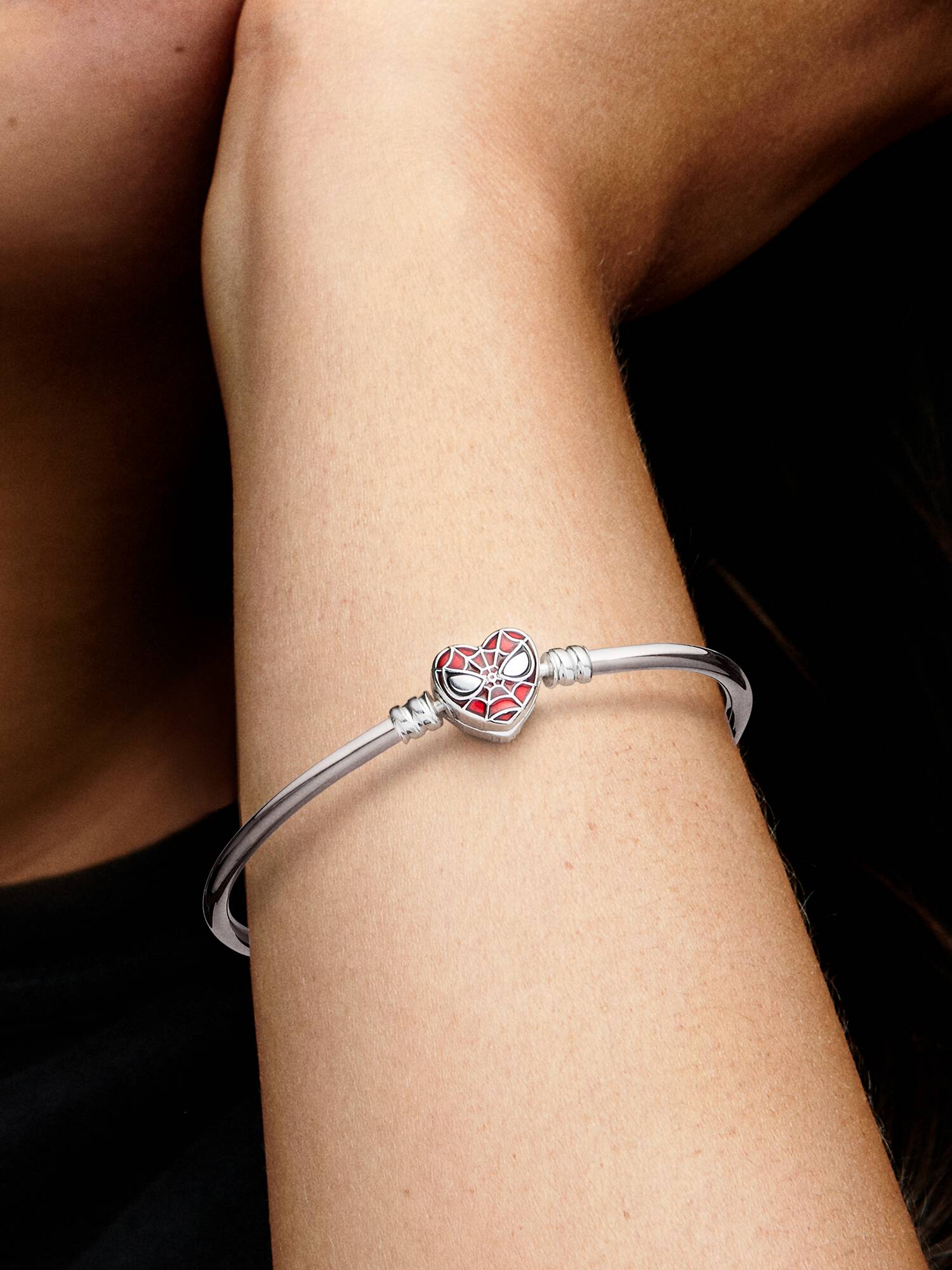 Pandora Moments Marvel Spider-Man Maske Armring med Hjertelås