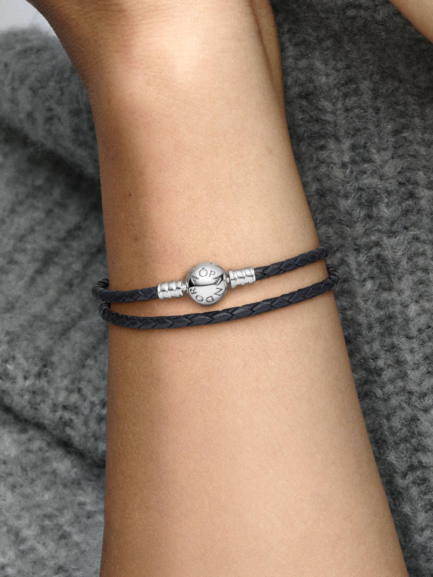 Pandora Moments Dobbelt Sort Læderarmbånd