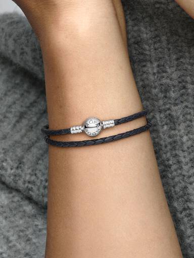Pandora Moments Dobbelt Sort Læderarmbånd