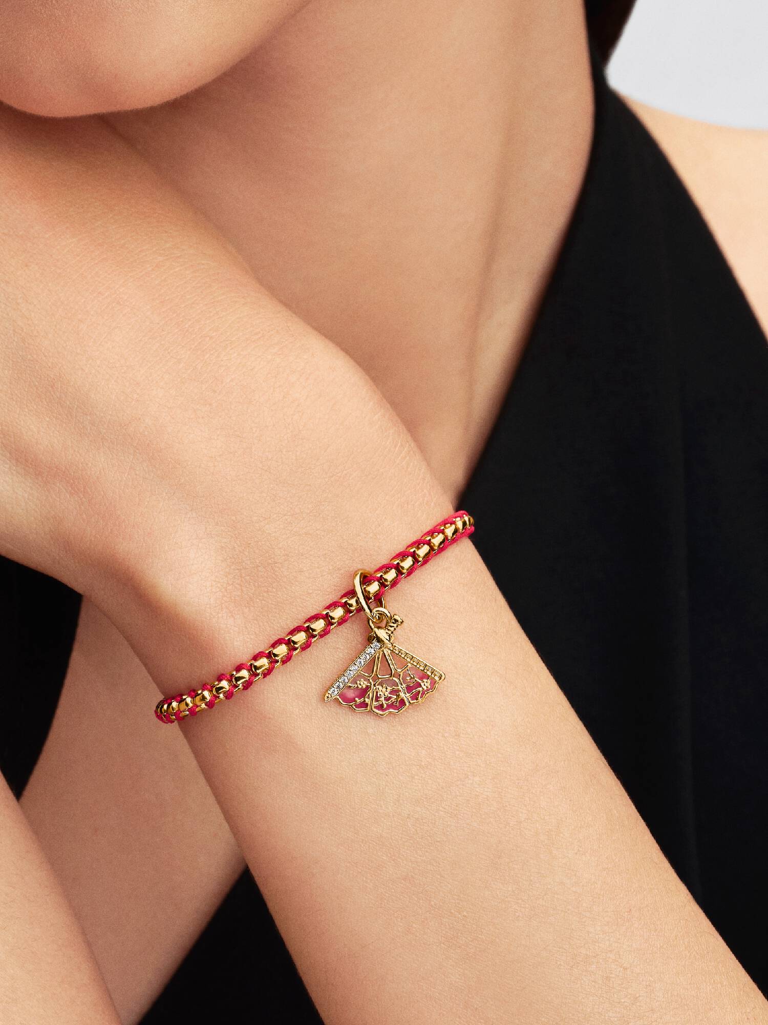 Disney Mulan Vifte Charm med vedhæng 