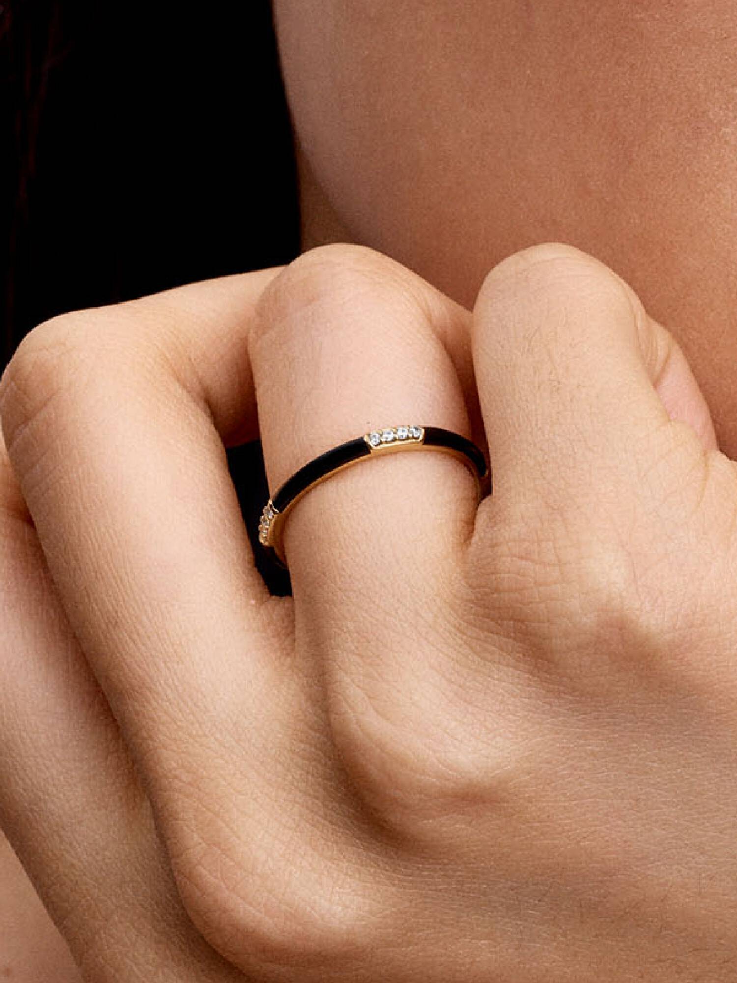 Sort Emalje & Sten Ring
