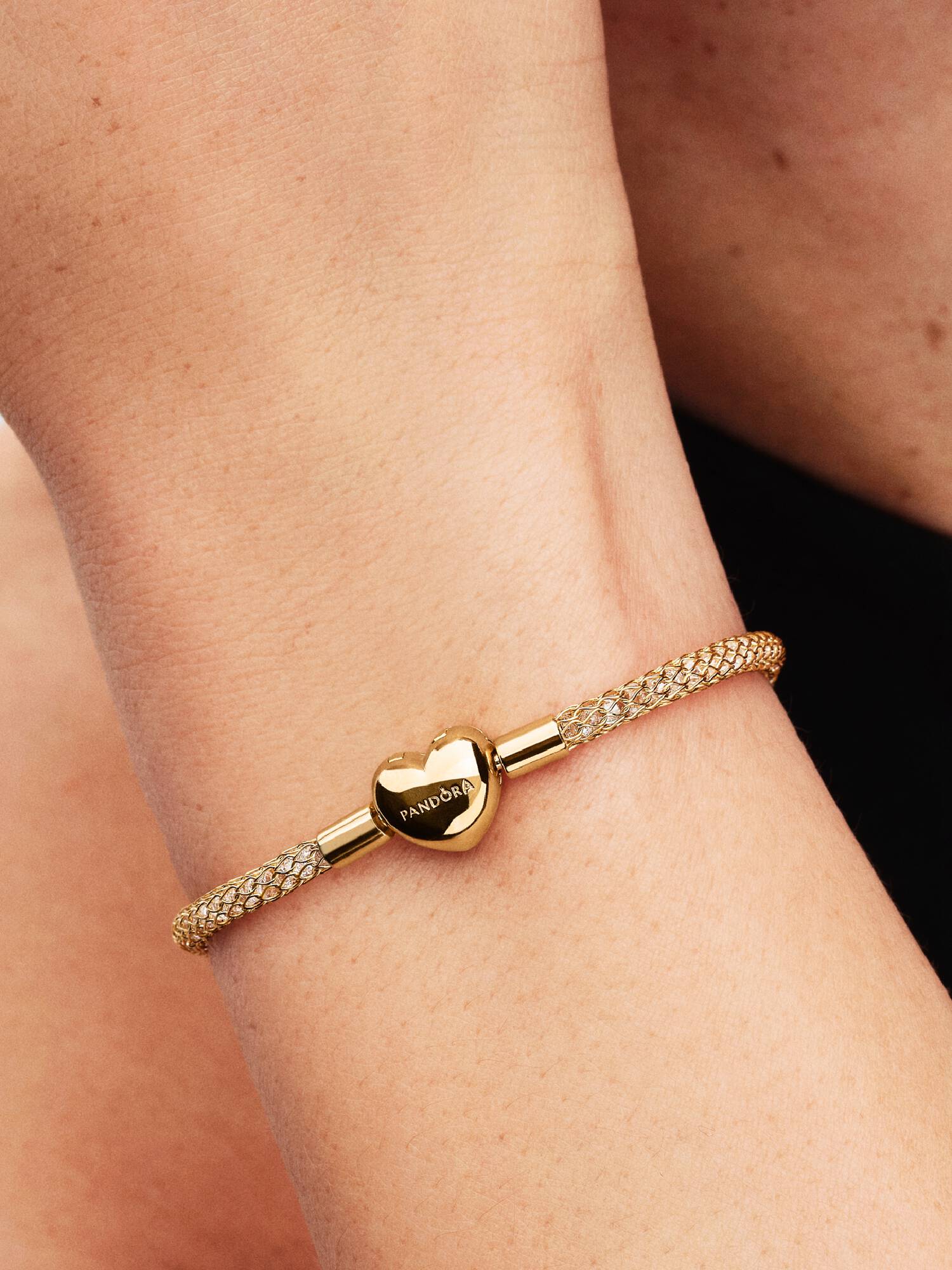 Funklende Mesh Armbånd med Hjertelås 