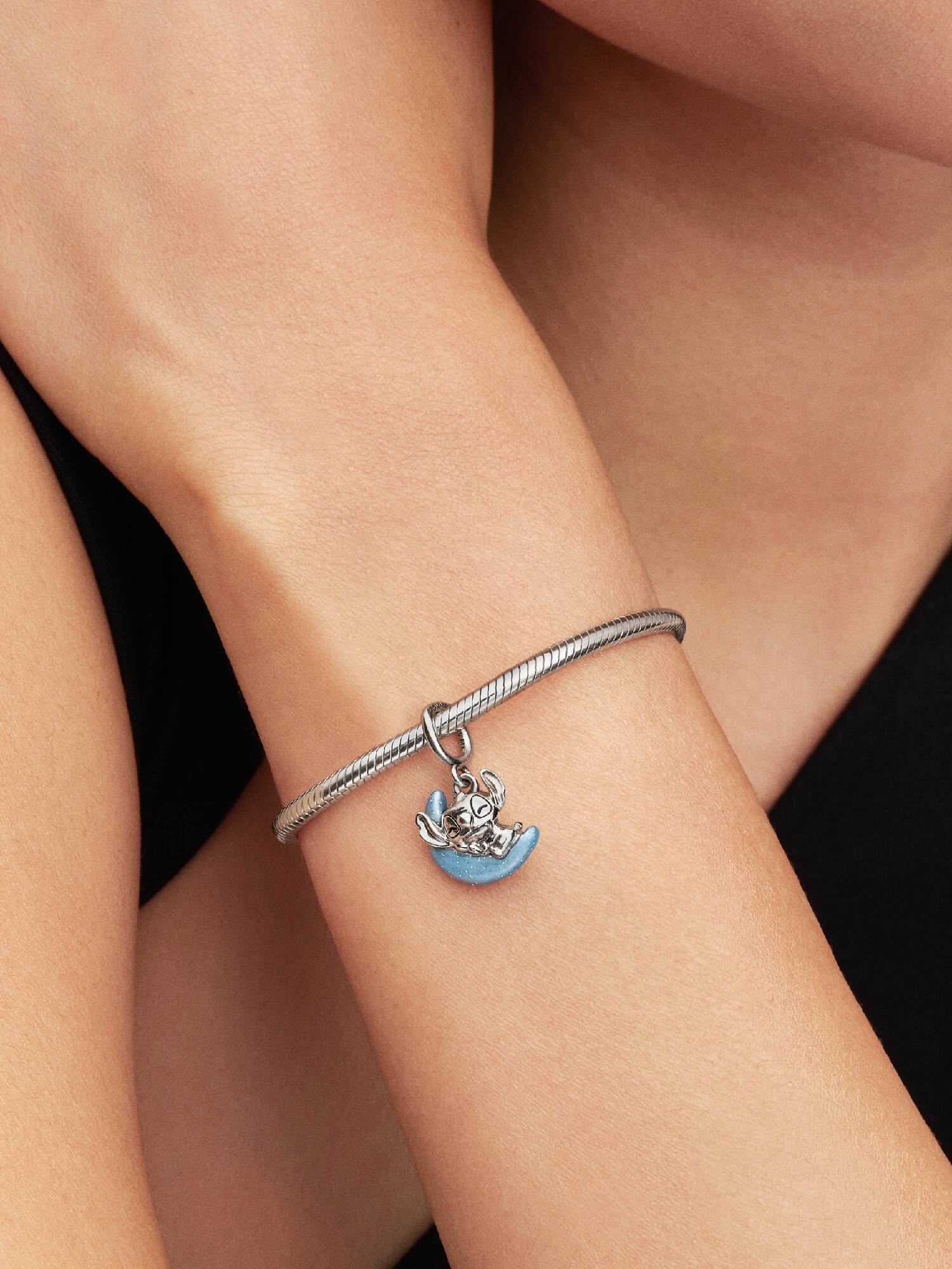 Disney Stitch Selvlysende Måne Charm med vedhæng