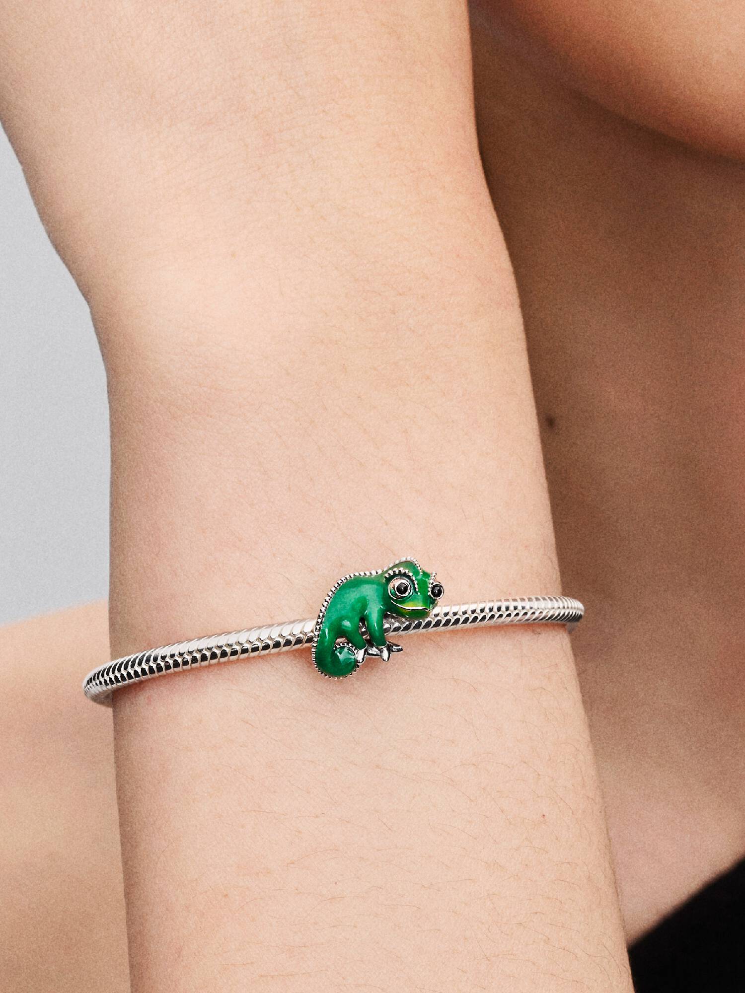 Disney Sammenbøjet Pascal Farveskiftende Charm