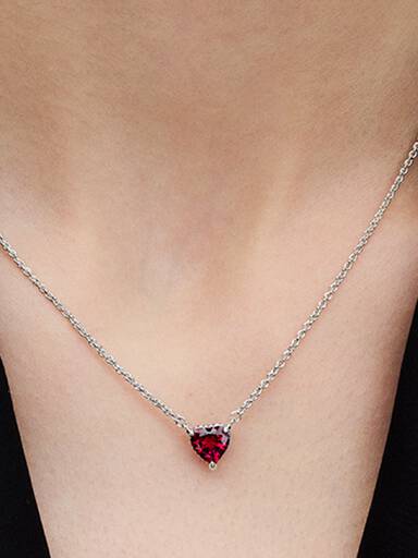 Collier-halskæde med funklende Hjertehalovedhæng