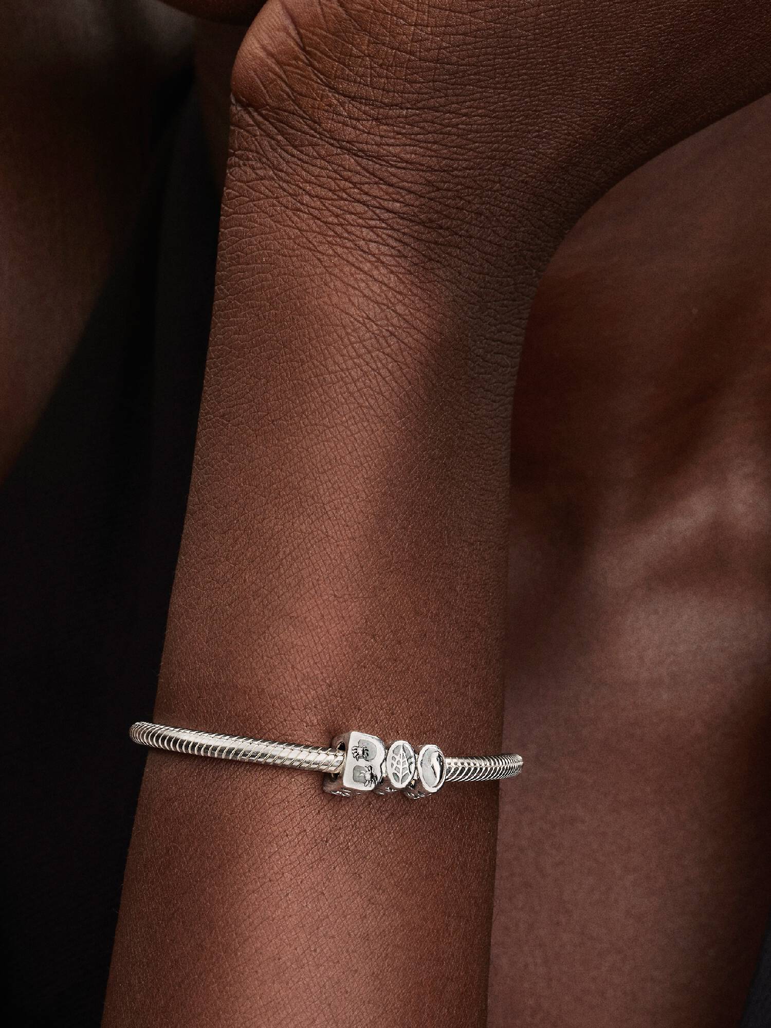 BOO Selvlysende Charm