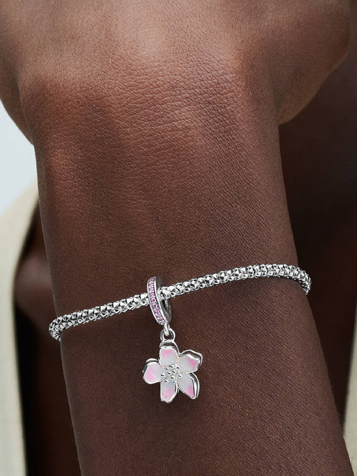 Kirsebærblomst Charm med vedhæng