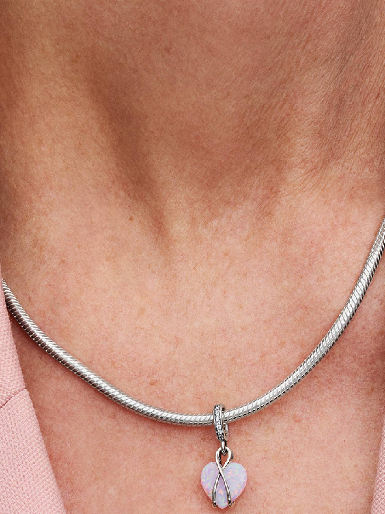Mum Opaliserende Hjertecharm med vedhæng