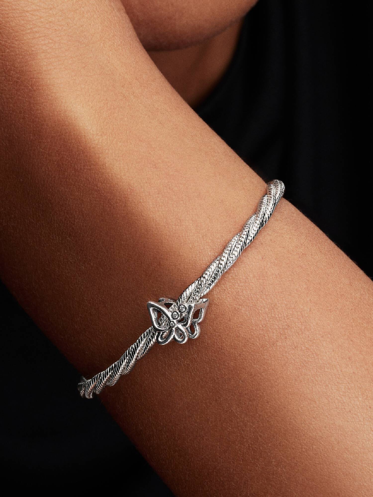 Sommerfugl Openwork Charm