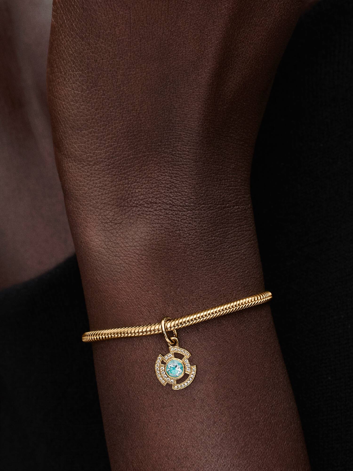 Marvel Iron Man Arc Reactor Charm med vedhæng