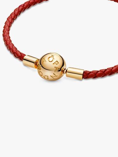 Pandora Moments Rødt Flettet Læderarmbånd