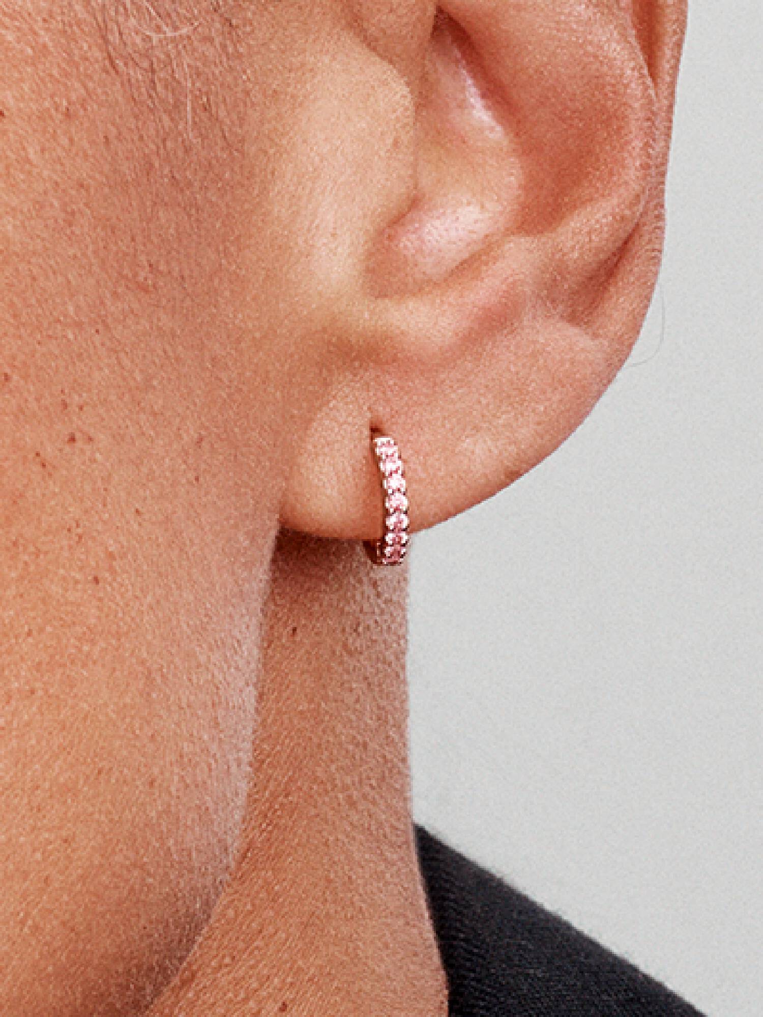 Funklende Pink Huggie Creoler
