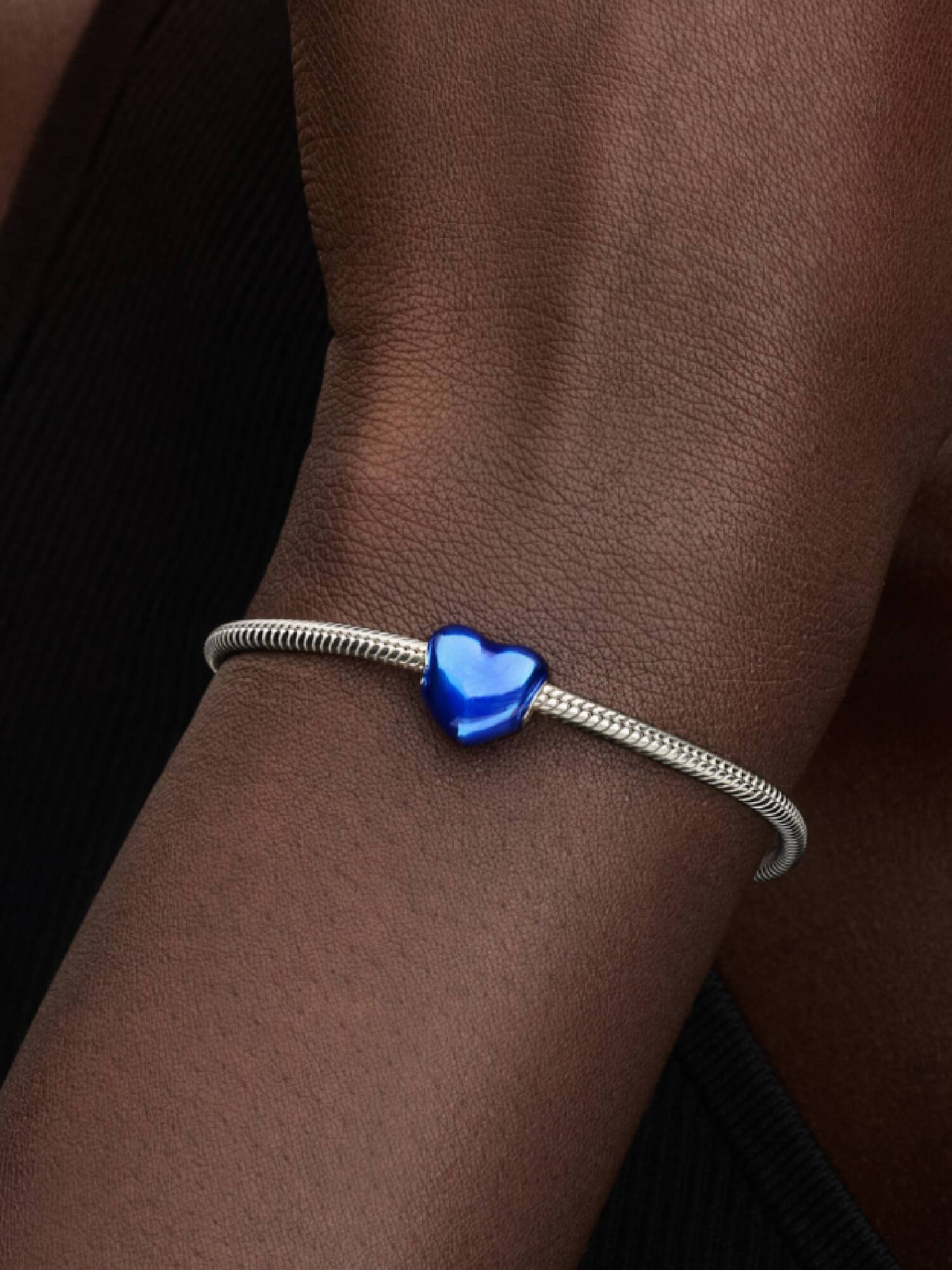 Metalblåt Hjerte Charm