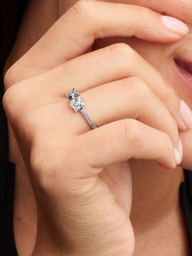 Disney Stitch & Stone ring