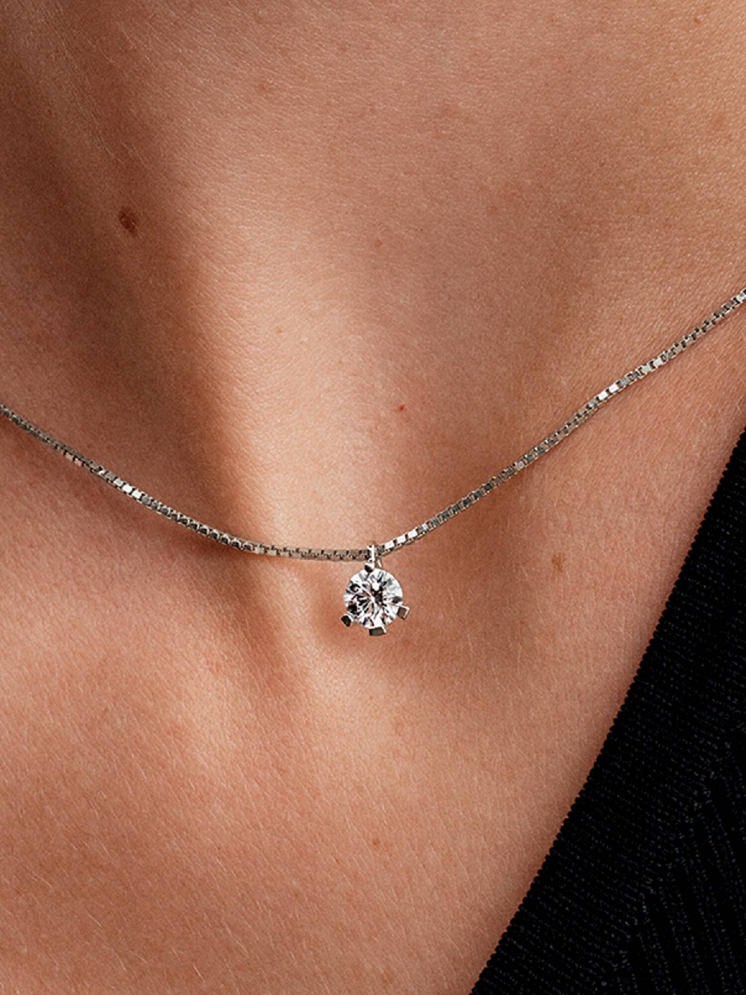 Pandora Nova halskæde i 14 kt. hvidguld med vedhæng med laboratorieskabt diamant